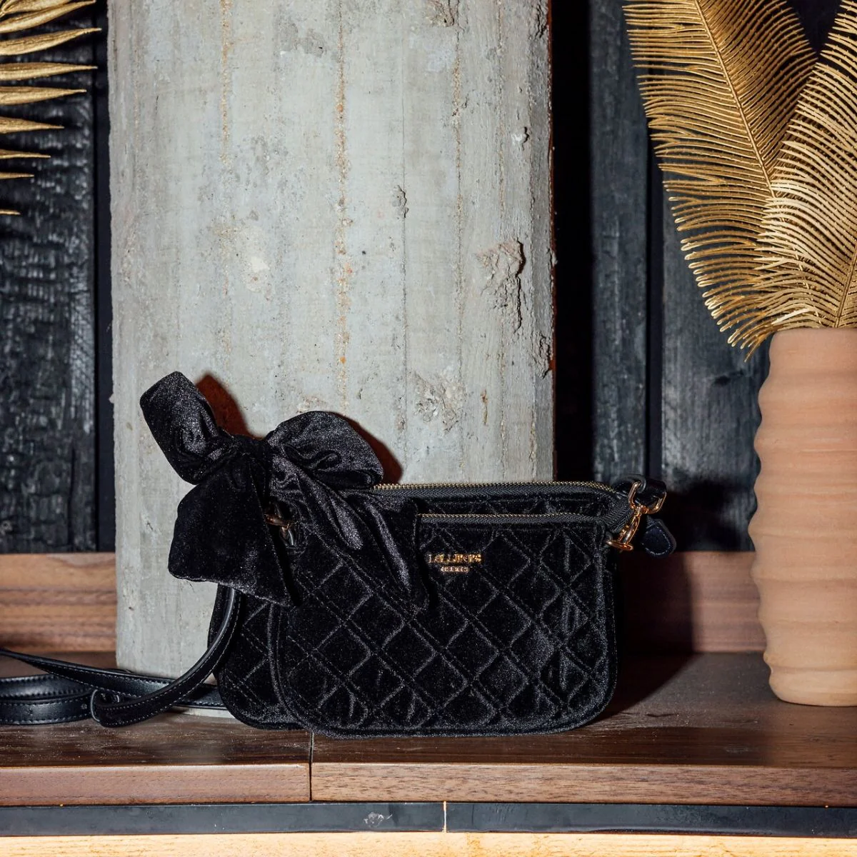 Sac multi-poches M noir Omura - Image 7
